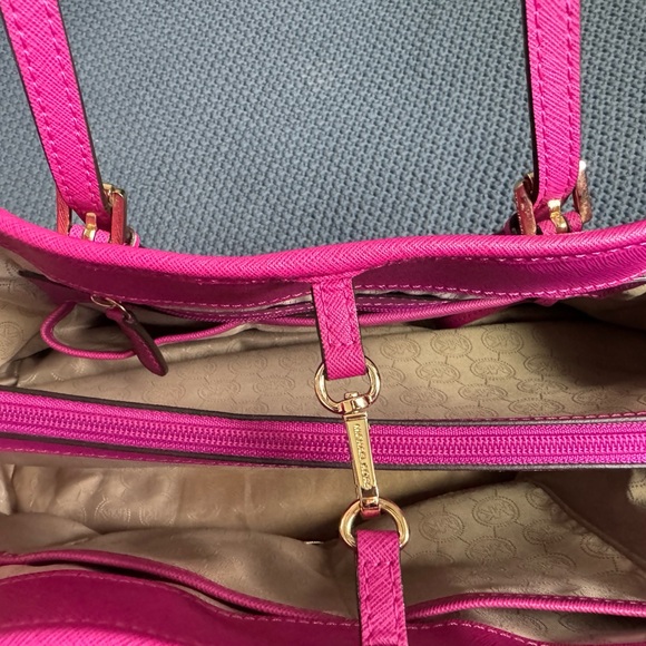 Michael Kors Fuschia Pink Purse - Picture 10 of 16